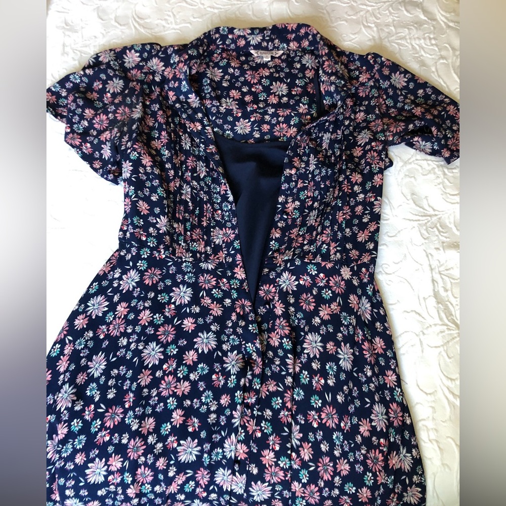 Nanette by Nanette Lepore dress blue floral button front Medium